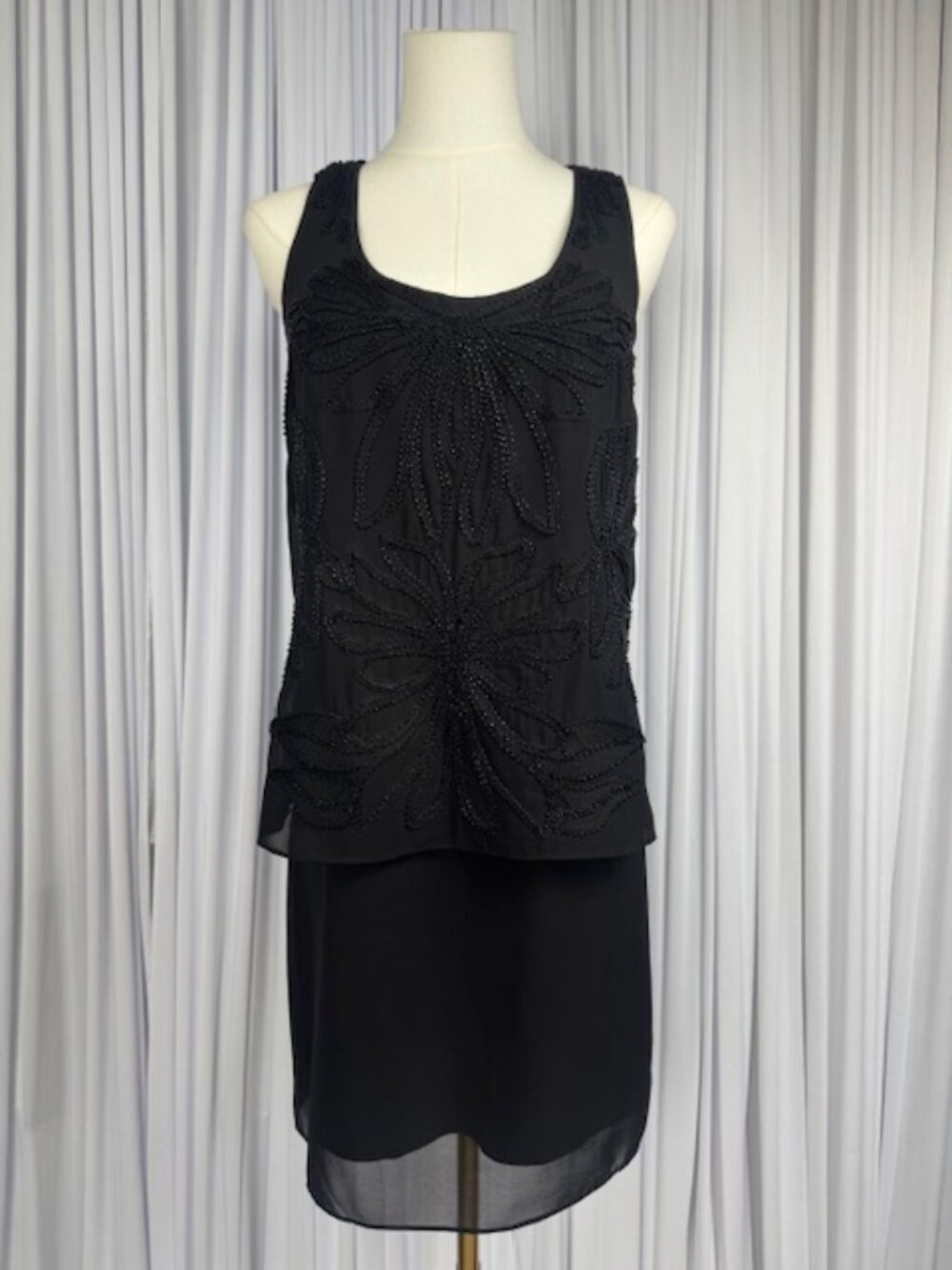Laundry By Shelli Segal Beaded Popover Party Dress Size 4